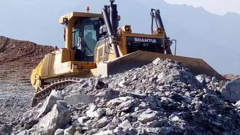 重型矿山振动筛：型号规格解析与应用场景